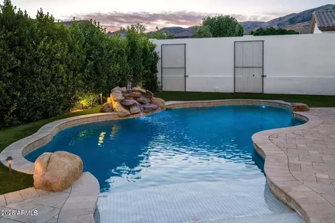 Exterior - 15426 S 4th Ave, Phoenix, AZ 85045 photo 13 of 13