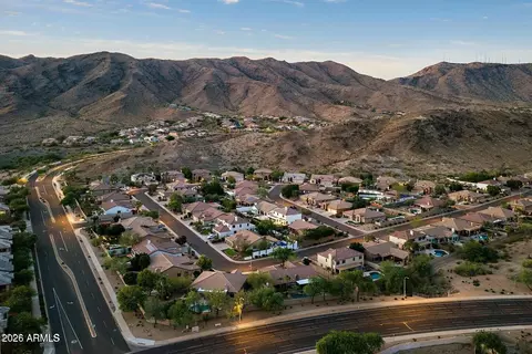 View/Area - 15426 S 4th Ave, Phoenix, AZ 85045 photo 4 of 11