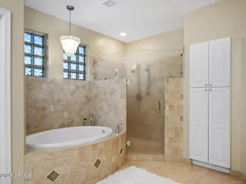 Bath - 15426 S 4th Ave, Phoenix, AZ 85045 photo 7 of 8