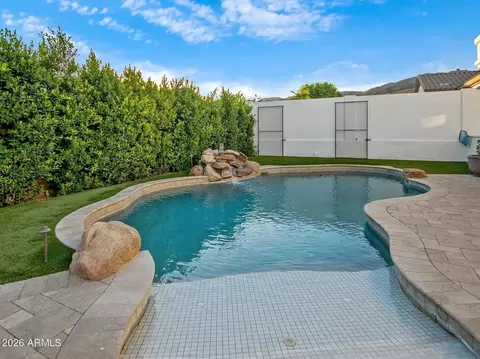 Exterior - 15426 S 4th Ave, Phoenix, AZ 85045 photo 6 of 13