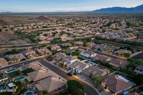 View/Area - 15426 S 4th Ave, Phoenix, AZ 85045 photo 8 of 11