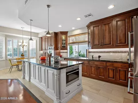 Kitchen - 15426 S 4th Ave, Phoenix, AZ 85045 photo 1 of 6