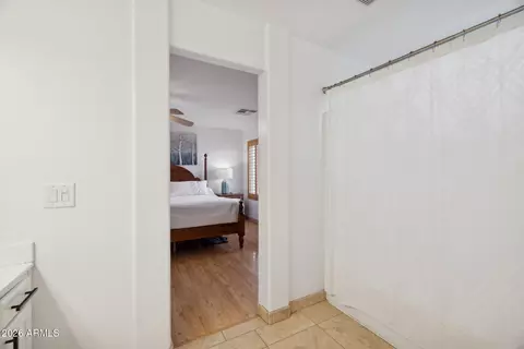 Bath - 2545 E Harrison Ct, Gilbert, AZ 85295 photo 2 of 4