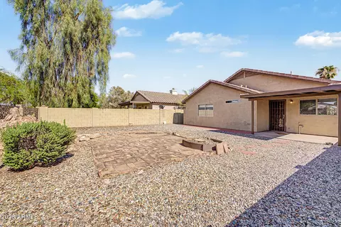 Exterior - 966 E Graham Ln, Apache Junction, AZ 85119 photo 6 of 8