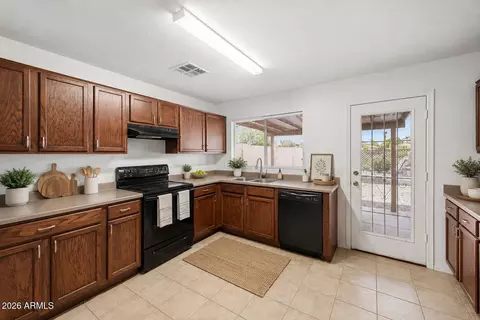 Kitchen - 966 E Graham Ln, Apache Junction, AZ 85119 photo 1 of 4