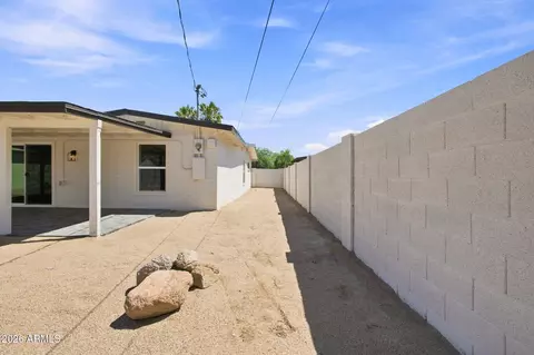 Exterior - 2232 E Mitchell Dr, Phoenix, AZ 85016 photo 9 of 9