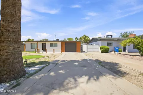 Exterior - 2232 E Mitchell Dr, Phoenix, AZ 85016 photo 4 of 9