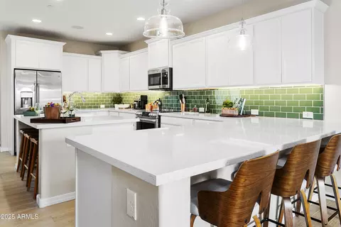 Kitchen - 1661 E Hampton Ln, Gilbert, AZ 85295 photo 6 of 6