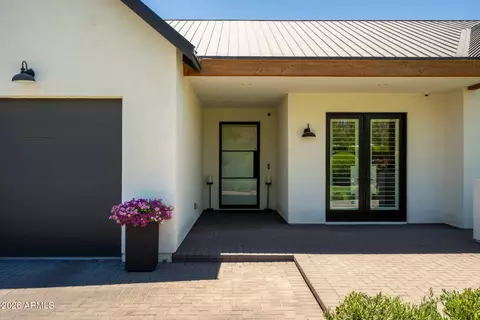Exterior - 5605 E Lafayette Blvd, Phoenix, AZ 85018 photo 7 of 9