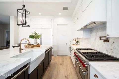 Kitchen - 5605 E Lafayette Blvd, Phoenix, AZ 85018 photo 4 of 6