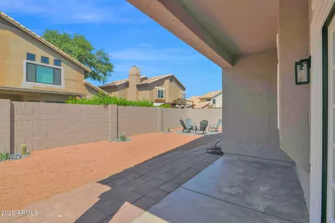 Exterior - 138 W El Freda Rd, Tempe, AZ 85284 photo 7 of 10