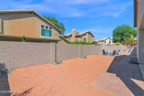 Exterior - 138 W El Freda Rd, Tempe, AZ 85284 photo 8 of 10