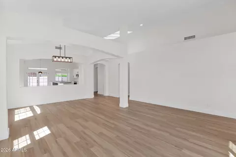 Living - 138 W El Freda Rd, Tempe, AZ 85284 photo 4 of 6