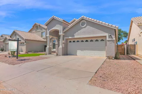 Exterior - 138 W El Freda Rd, Tempe, AZ 85284 photo 6 of 10