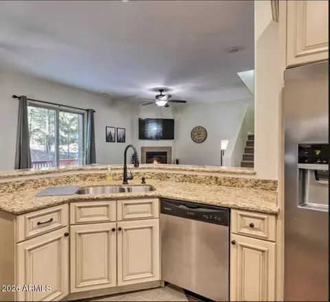 Kitchen - 4390 E Burning Tree Loop, Flagstaff, AZ 86004 photo 2 of 2