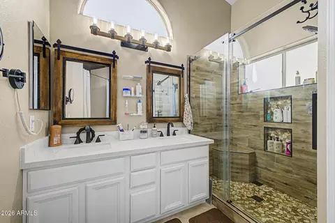 Bath - 1044 W Heather Ave, Gilbert, AZ 85233 photo 1 of 3