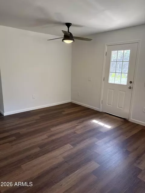 Living - 642 W Eagles Blf, Globe, AZ 85501 photo 3 of 3