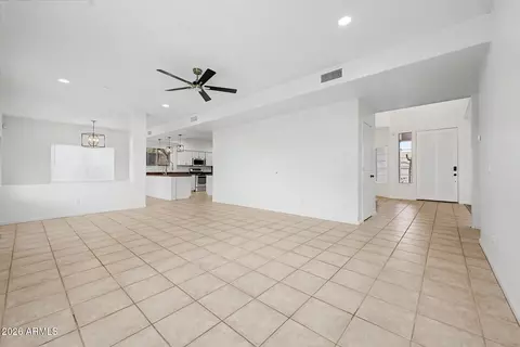 Living - 4331 E Prickly Pear Trl, Phoenix, AZ 85050 photo 3 of 4