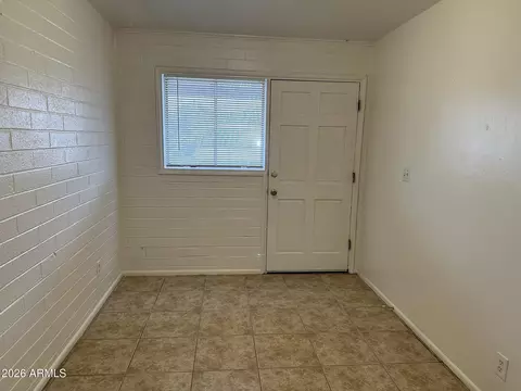 102 S Pomeroy St, Mesa, AZ 85210 photo 2