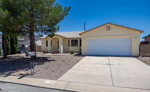 106 Buffalo Dr, Huachuca City, AZ 85616
