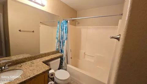 Bath - 5227 S 10th Ave, Phoenix, AZ 85041 photo 1 of 2