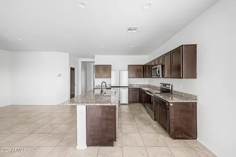 Kitchen - 1896 W Central Ave, Coolidge, AZ 85128 photo 3 of 5