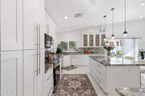 Kitchen - 4553 E Carolina Dr, Phoenix, AZ 85032 photo 3 of 4