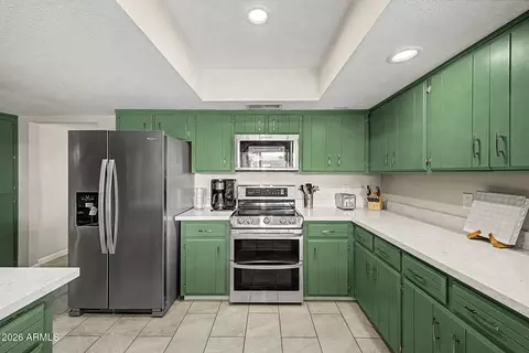 Kitchen - 1822 E Tulane Dr, Tempe, AZ 85283 photo 4 of 5