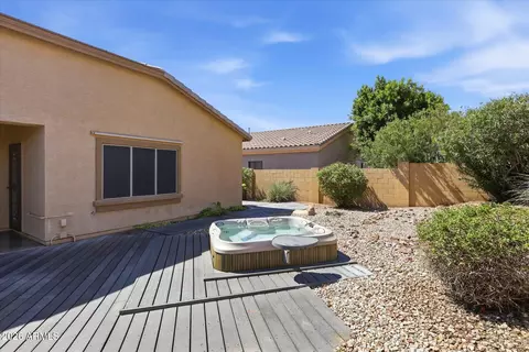 Exterior - 1795 S Cole Dr, Gilbert, AZ 85295 photo 5 of 8