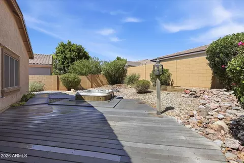Exterior - 1795 S Cole Dr, Gilbert, AZ 85295 photo 2 of 8
