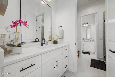 Bath - 39012 N 6th Dr, Phoenix, AZ 85086 photo 6 of 8