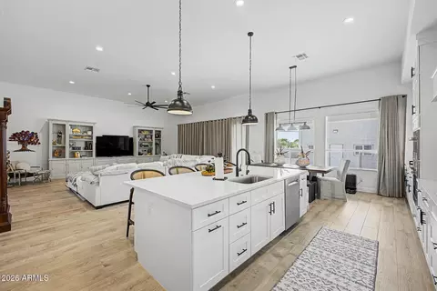 Kitchen - 39012 N 6th Dr, Phoenix, AZ 85086 photo 5 of 5