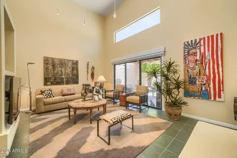 Living - 3047 E Stella Ln, Phoenix, AZ 85016 photo 1 of 6