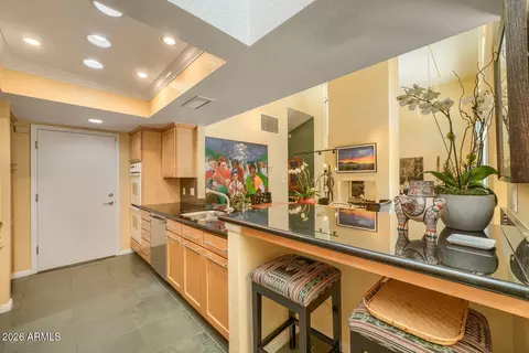 Kitchen - 3047 E Stella Ln, Phoenix, AZ 85016 photo 1 of 3