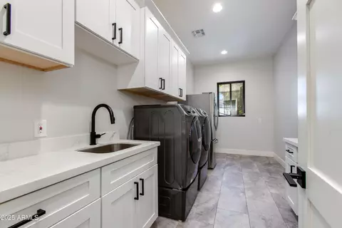 Other - 3802 E Highland Ave, Phoenix, AZ 85018 photo 7 of 10