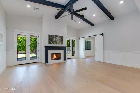 Living - 3802 E Highland Ave, Phoenix, AZ 85018 photo 2 of 3
