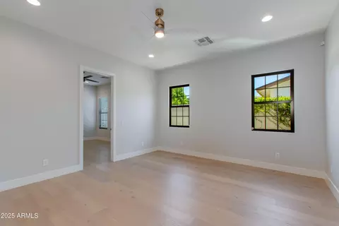 Living - 3802 E Highland Ave, Phoenix, AZ 85018 photo 3 of 3