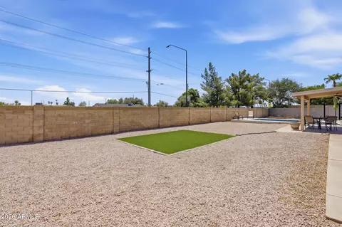 Exterior - 810 N Pine Ct, Gilbert, AZ 85233 photo 3 of 7