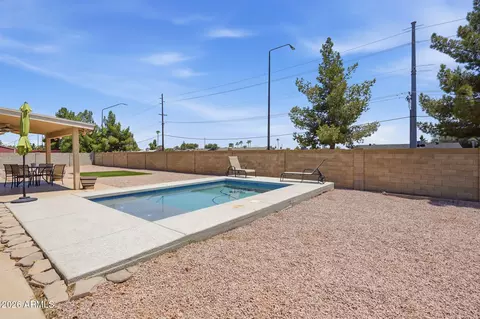 Exterior - 810 N Pine Ct, Gilbert, AZ 85233 photo 6 of 7