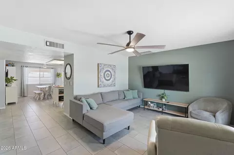 Living - 810 N Pine Ct, Gilbert, AZ 85233 photo 2 of 2