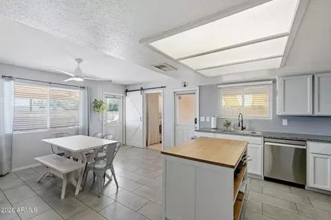 Kitchen - 810 N Pine Ct, Gilbert, AZ 85233 photo 3 of 3