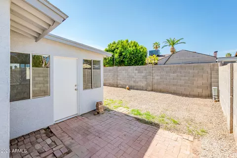 Exterior - 4031 E Nancy Ln, Phoenix, AZ 85042 photo 8 of 9