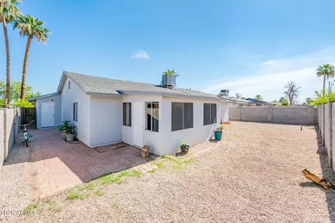 Exterior - 4031 E Nancy Ln, Phoenix, AZ 85042 photo 4 of 9