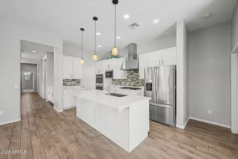 Kitchen - 3161 E Bloomfield Pkwy, Gilbert, AZ 85296 photo 3 of 3