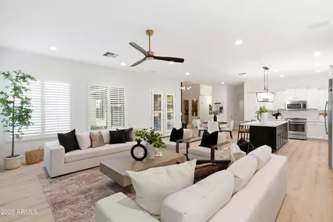 Living - 4432 E Arbor Dr, Gilbert, AZ 85298 photo 1 of 2