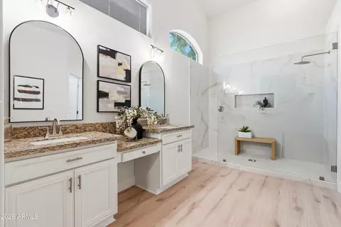 Bath - 4432 E Arbor Dr, Gilbert, AZ 85298 photo 1 of 4