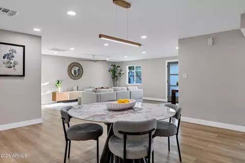 Dining - 14237 N 38th Pl, Phoenix, AZ 85032 photo 2 of 3