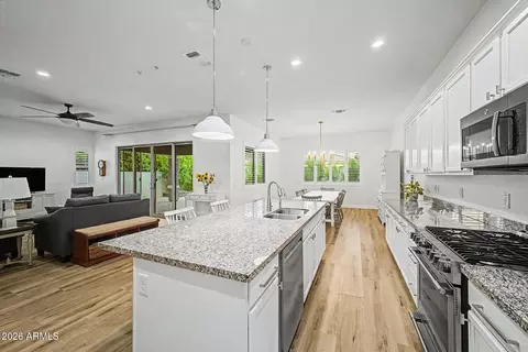 Kitchen - 3017 E Bloomfield Pkwy, Gilbert, AZ 85296 photo 3 of 3