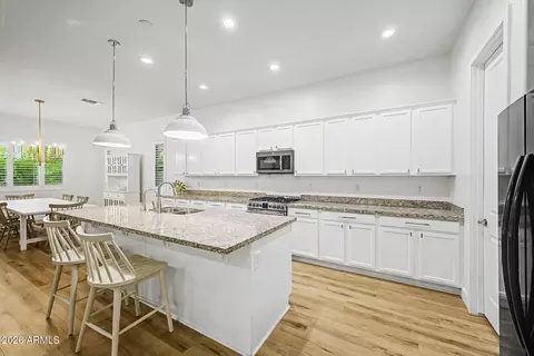 Kitchen - 3017 E Bloomfield Pkwy, Gilbert, AZ 85296 photo 1 of 3