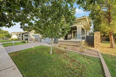 Exterior - 3017 E Bloomfield Pkwy, Gilbert, AZ 85296 photo 7 of 24